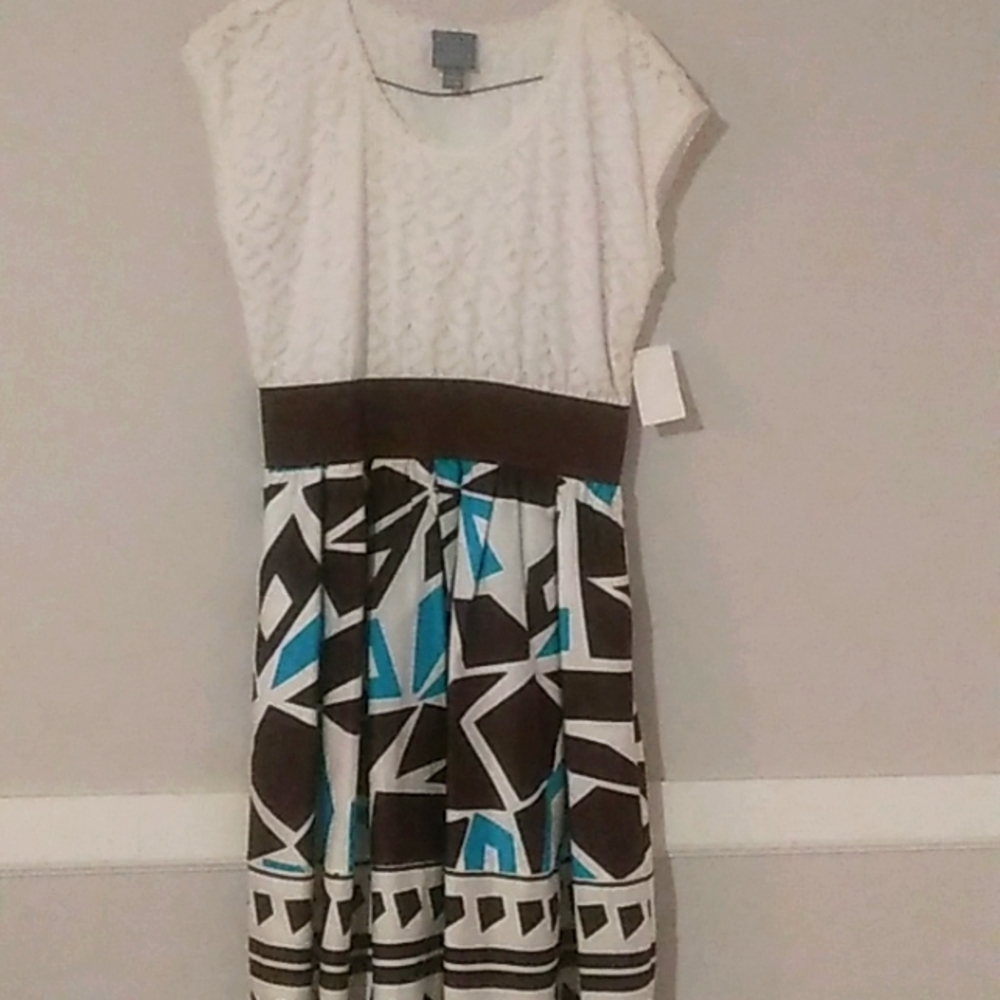 Rabbit rabbit rabbit Designs dress size 10 with white, blue, and dark brown hues